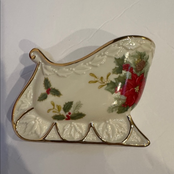 MIKASA Candleholders Holiday Bloom FK026 Poinsettias & Holly (2 sold separately) - Picture 12 of 14